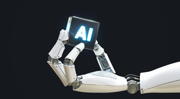 Porównanie agentów AI i robotów RPA